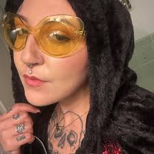 Are there any reasonably priced makeup artists in the Easton Bethlehem area?