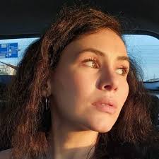 Alexandra LM (@lavinia_manea)