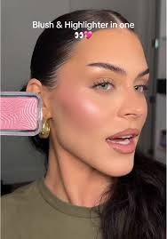 NYX Buttermelt Highlighter Review: Frosty Pink Shade