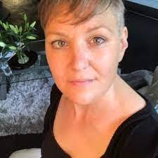 Lea Langley's Instagram, Twitter & Facebook