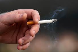 هناك الكثير من المشاكل الصحية التى يعانى منها الشخص فى حياته اليومية من جراء التدخين. Reaching For That Pack Of Smokes You Aren T The Only One The New York Times
