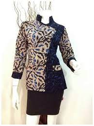 Inovasi model baju batik wanita pun kini semakin modern dan beragam. 44 Desain Baju Batik Guru Model Pakaian Guru Model Pakaian Kantor Model Pakaian