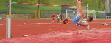 Chiedi alla più grande community di studenti. Atletica Rossi Eguaglia Il Record Sammarinese Di Salto In Alto Con 2 15