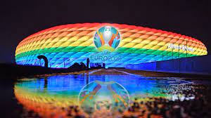 Jun 24, 2021 · allianz arena: Munchen Allianz Arena Gegen Ungarn In Regenbogenfarben Stadtrat Appelliert An Reiter Stadt