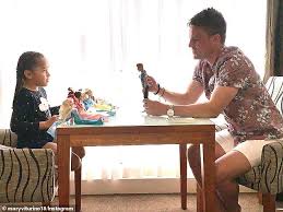 It wasn't too long ago that bachelor in paradise couple mary viturino and conor canning welcomed their baby girl, summer. Bachelor In Paradise S Conor Canning Bonds With Mary Viturino S Daughter Readsector