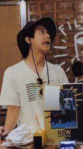 Iqbaal dhiafakhri ramadhan (born 28 december 1999) is an indonesian actor and singer. Iqbaal Ramadhan Boy Celebrities Boy Photography Poses Teenage Romance