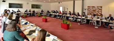 When the mayor of cloncatele threatens to demolish the extinctions made to his house, state decides that 'there's no justice in this country' and decides it's time for him to get to business and become the next mayor for cloncatele. Eurodesk Opportunity Finder