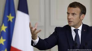 Président de la république française. Macron Accuses Lebanon S Leaders Of Betrayal Over Political Failure News Dw 27 09 2020
