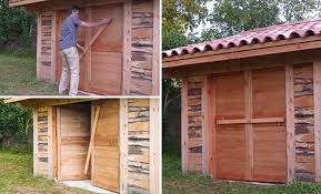 Realiser Une Porte A Deux Vantaux Pour Fermer Une Remise Abri De Jardin Portes Et Porte Bois Exterieur