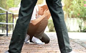 Penyebab perbedaan pendapat di kalangan ulama, diantaranya: Adakah Sekolah Asrama Punca Belia Jatuh Cinta Kaum Sejenis Iluminasi