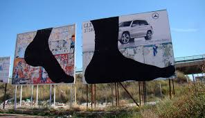 Quien Anda Caminando Por Ahi Street Art Street Artists Art