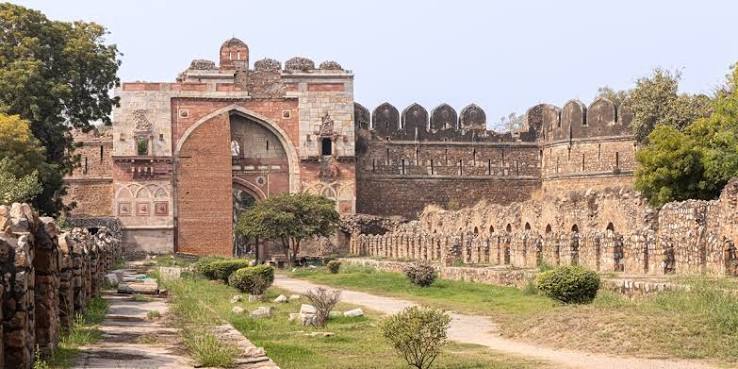 Sher Shah Suri Gate – Delhi – Kevin Standage