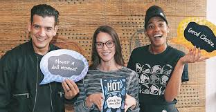 At what age does taco bell hire. Taco Bell S Answer To Tight Labor Pool Throw 600 Hiring Parties Nation S Restaurant News