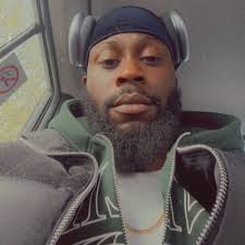 Savannah Swanson (@savbswanson)