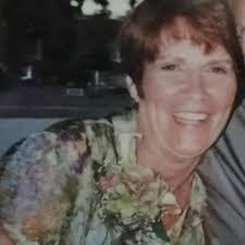 Cindy Bedford's Instagram, Twitter & Facebook