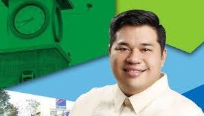 Rexon Flores's Instagram, Twitter & Facebook