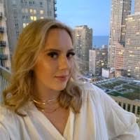 200+ perfiles de «Macy»