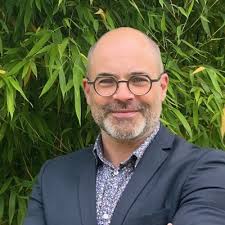 Les étudiants du Master sont heureux de clôturer les présentations…