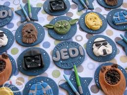May The Force Be With You Stellar Star Wars Cakes Designs Star Wars Cupcakes Star Wars Cake War Cake