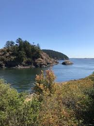 Beautiful rv park with over 1 mile beachfront. Https Www Campgroundreviews Com Regions Washington Anacortes Washington Park Campground 6377
