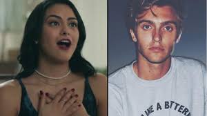 Riverdale is a twisted and dark take on the town that's home to popular american teens betty cooper and veronica lodge, who are still vying for attention from archie andrews, the central lead. Betty Cooper S Brother Is Now The Hottest Guy On Riverdale And Here S The Proof Popbuzz