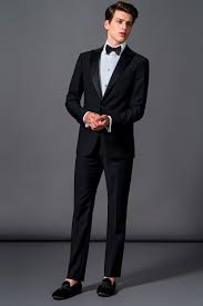 Hugo boss uomo grigio testa chiodata tessere lana sport giacca 42l 42 lungo. Abito Da Sposo 2017 Stili E Tendenze Dell Abito Da Cerimonia Uomo