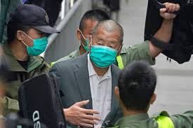 뉴스 기반의 지식네트워크를 지향하는 조선닷컴은 1995년 국내 최초로 온라인 뉴스서비스를 실시하여, 가장 빠른 국내 최고의 온라인 뉴스를 제공합니다. Nv4b Pdzon9pim