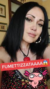 Laura Sciacca (@macrominimondi)