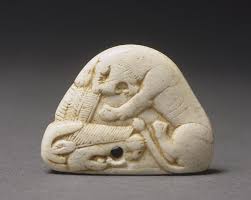 Bouterolle D Un Poignard Avec Lion Devorant Un Bouquetin 6s Bc Middle East Culture Mesopotamia Louvre Museum