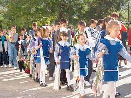 Liber Pentru PÄƒrinÅ£i In Prima Zi De ScoalÄƒ Este OpÅ£ional Pentru Cei Care Vor SÄƒ Beneficieze De Acest Drept