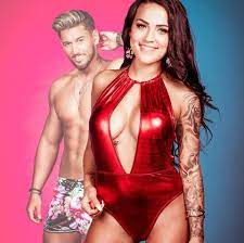 Alter was geht denn hier ab🤦‍♀️ wieso regt mich sich auf wenn die eltern ihr kind „alleine lassen für einen job aber es ist in ordnung wenn die eltern ihr kind „zu hause lassen wenn sie urlaub machen wollen ?! Elena Miras Mike Heiter Die Schwangerschaft War Ein Schock Gala De