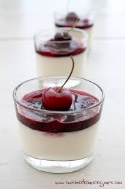 Panna Cotta Aux Cerises Et A L Amaretto Recette Mousse Panna Cotta Verrines Sucrees