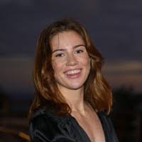 Madeline Riehl's Instagram, Twitter & Facebook