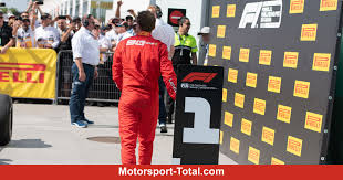 It comes from season 1. Blind Unfair Schande Vettel Schaumt Nach Gestohlenem Sieg