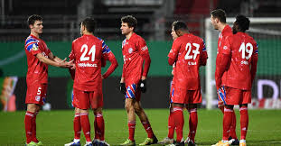 Tritt seit 1900 vor den ball. Bayern Beat Holstein Kiel