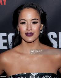 Courtney Reed's Instagram, Twitter & Facebook