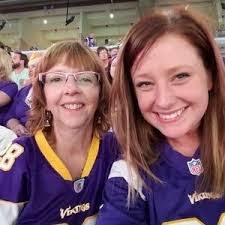 Amanda Czech's Instagram, Twitter & Facebook