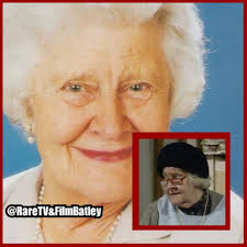 Our Elizabeth as Peggy Phillips in Coronation Street in the Episode Reg and  Maureen's wedding [💍](https://emojipedia.org/ring) **Click 🖰 the Picture  to watch.** Peggy Phillips (née Grimes) was the elder daughter of [