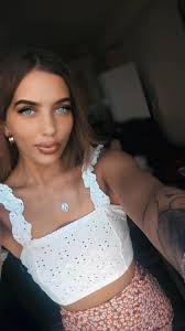 Of her mind take recognition. Shannon stands still, Against her will, She  remains calm in the choas, She's her own boss, She doesn't t give a toss,  All because shes filled with