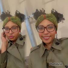 EarWarmer and Messy Bunz type of day ☺️