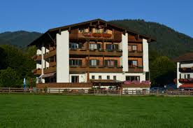 Sonnenfeldweg 29, bad wiessee, bayern 83707 +49 8022 8430. Hotel Pension Ostler In Bad Wiessee Am Tegernsee