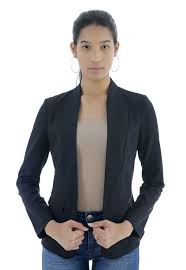 We did not find results for: Terninho Feminino Preto Acinturado Flor De Iza