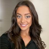 Chelsea Heinz's Instagram, Twitter & Facebook