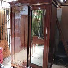 Lemari pakaian 2 pintu minimalis mewah modern dan klasik terbaru model desain cat duco warna putih kayu jepara laci dan gantungan harga murah cocok sekali sebagai furniture kamar anda untuk menyimpan koleksi pakaian atau baju. Jual Lemari Pakaian 2 Pintu Sliding Kayu Jati Jakarta Timur Bm Furniture Tokopedia