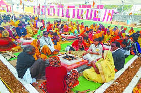 Sacrificing Sacrifices In 51 Pools Of Yagya With Mass Chanting - ??????? ?? ?? ??? ???? ?? 51 ?????? ??? ???? ???????? | Patrika News