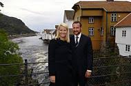 I norge har feiringen både religiøse og sekulære røtter. Sankthans I Norge