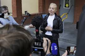 The wife of jailed russian opposition figure alexey navalny, yulia, has been again detained in moscow after turning up at an unsanctioned rally calling for her husband's release. Wife Of Comatose Alexei Navalny Pleads To Fly Him To Germany After Siberia Doctors Refuse The Standard