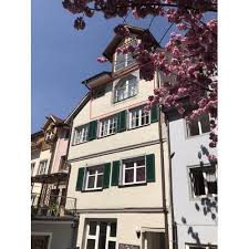 Meersburg port and meersburg new palace are also within 10 minutes. Unterkunft Holiday Flats Haus Burgund Meersburg Dbe02021 Syc In Der Stadt Meersburg Katalog Von Unterkunften Aus Der Ganzen Welt