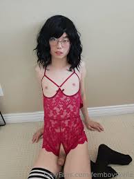 Femboyskylie free shemale gallery