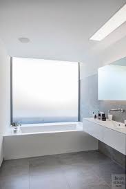 Villa In L Form 2019 Sichtschutz Badezimmer Fenster Ideen Badezimmer L Form Badezimmer Mit Dusche
